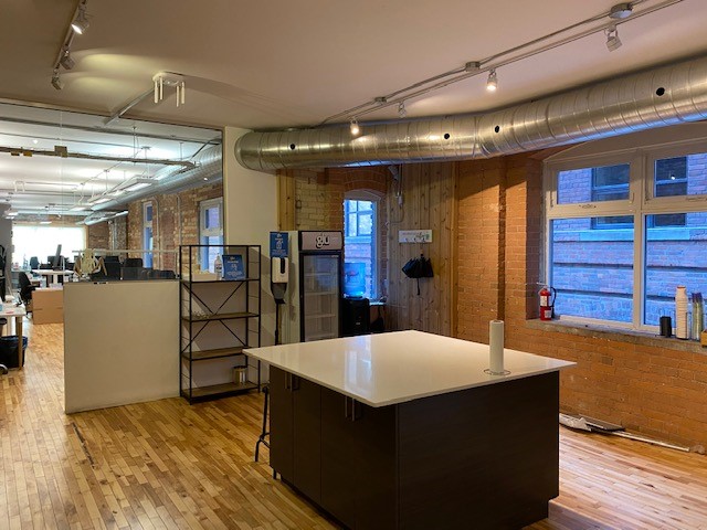 58-60-62 Spadina Avenue — photo 6